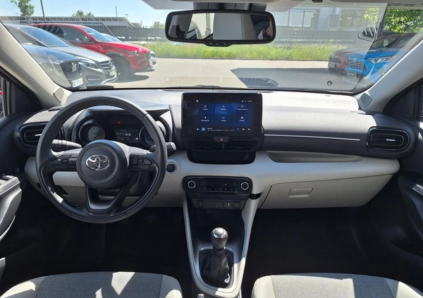 Toyota Yaris cena 89900 przebieg: 2000, rok produkcji 2023 z Olsztynek małe 211